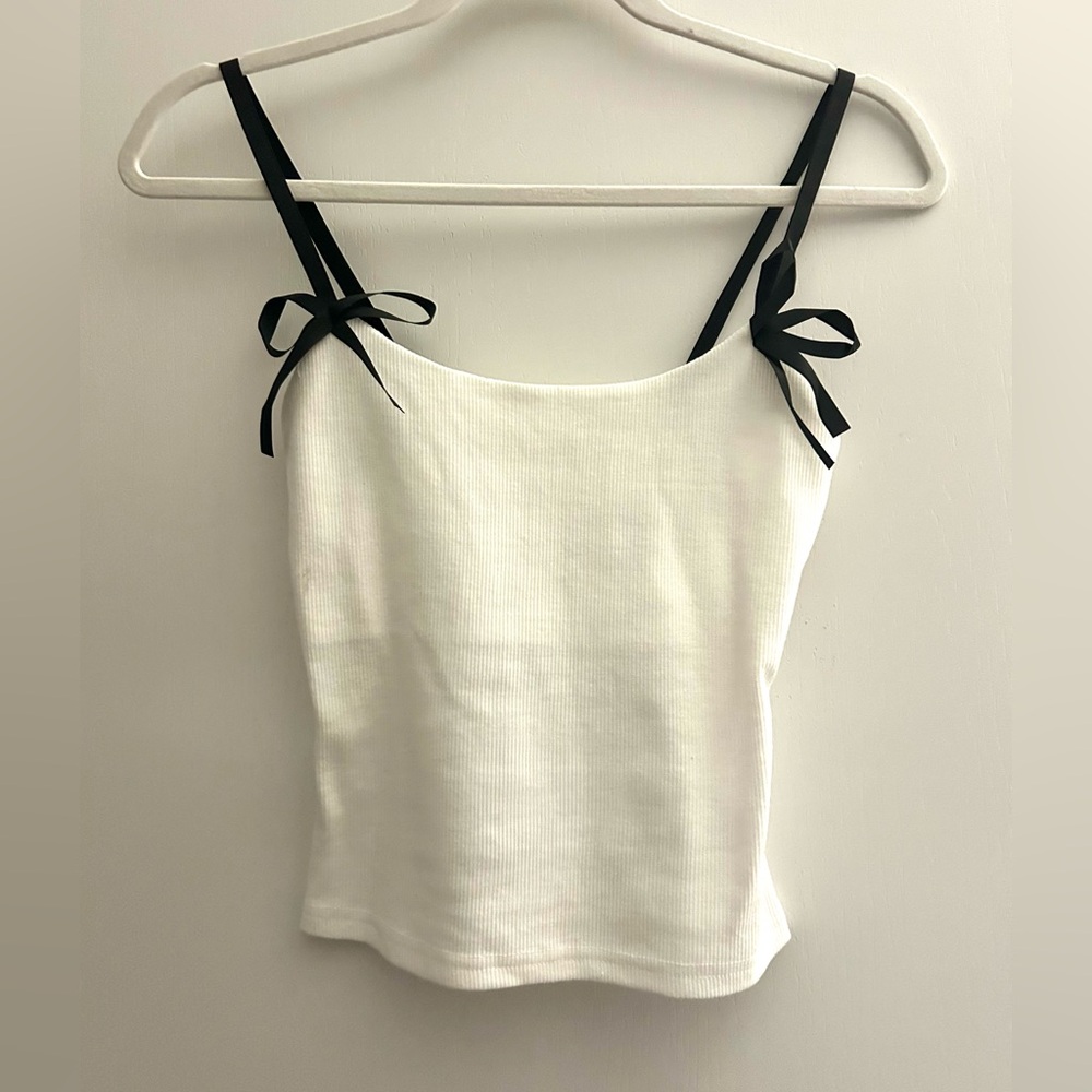 NWOT Tank top with bow straps